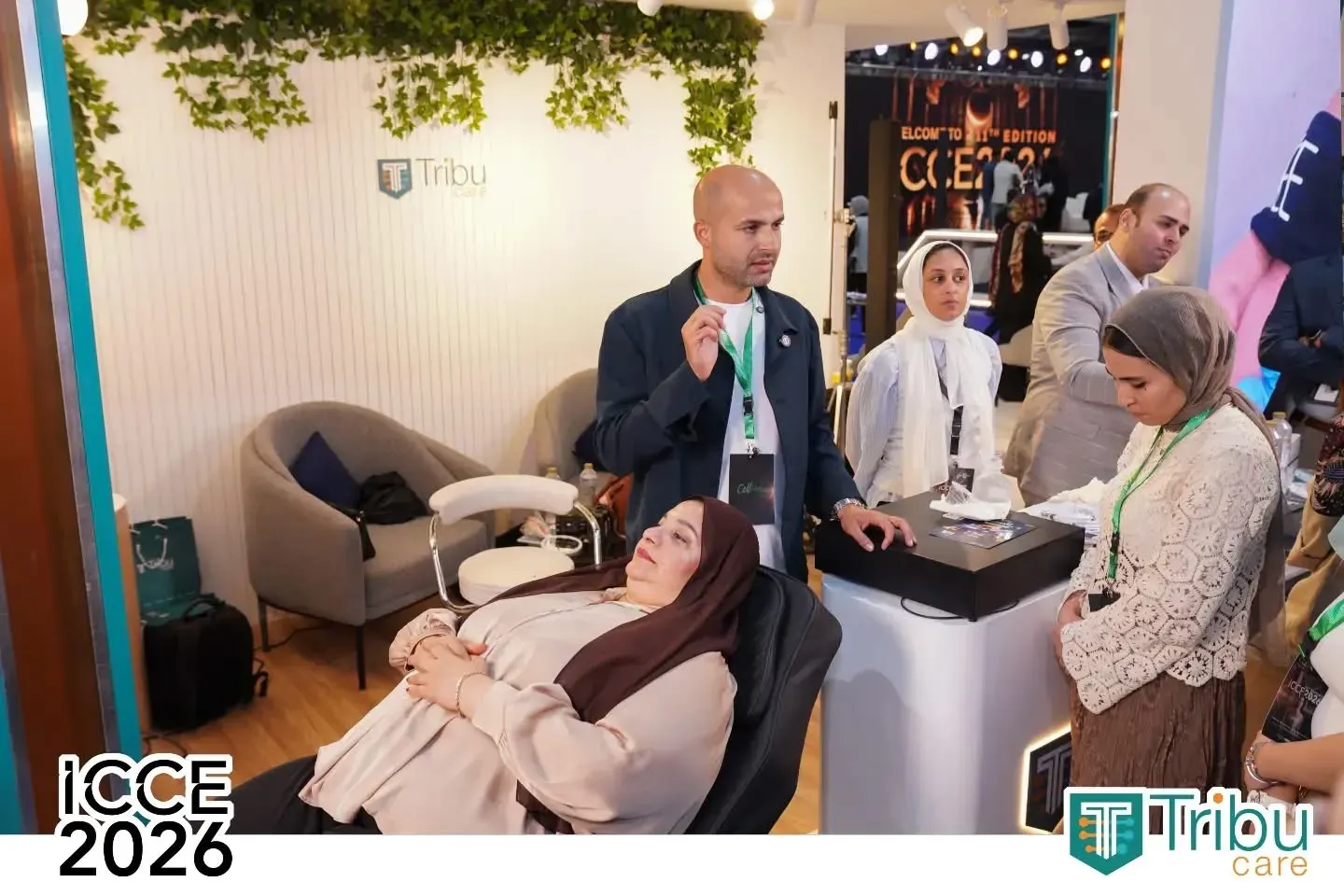 Dr. Hisham Aboelezz demonstrating a KIUSERA treatment at TribuCare's workshop, ICCE 2026